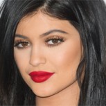 Kylie Jenner sorprende sin maquillaje y luciendo 10 años más joven