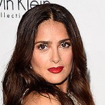 Salma Hayek sorprende con video de danza árabe en la playa
