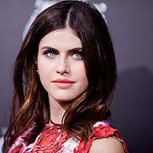 Alexandra Daddario comparte los preocupantes efectos de la pandemia con extraña foto y enigmático mensaje