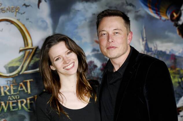 Elon Musk & Talulah Riley OZ THE GREAT AND POWERFUL FILM PREMIERE Hollywood PUBLICATIONxNOTxINxUSAxU