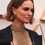 Natalie Portman disfrutando de la soltería: Causa sensación con su vestido