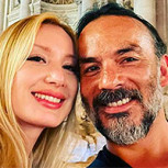 Novia de Álvaro López responde genialmente “preguntas” sobre su diferencia de edad