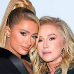 A sus 66 años, la madre de Paris Hilton festejó aniversario con muy atrevido look
