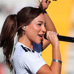 Princesa Alba fue la protagonista principal de noche solidaria de Colo Colo: Cantante acaparó la atención
