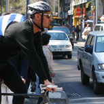¿Cuánto dinero se ahorra al mes andando en bicicleta?