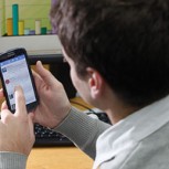 Los jefes son quienes más usan las redes sociales en horario de trabajo