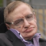 Stephen Hawking predice los tres factores que podrían destruir a la humanidad