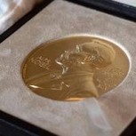 Dos científicos estadounidenses fueron galardonados con el Nobel de Medicina por investigación sobre el tacto