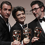 “The Artist” arrasa en los BAFTA y va por el Oscar