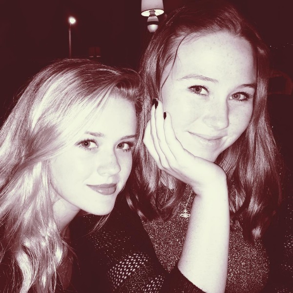 ava-phillippe-reese-whiterspoon