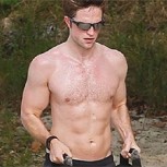 Robert Pattinson en problemas para convertirse en Batman: Se retrasó el rodaje porque no logra ganar musculatura