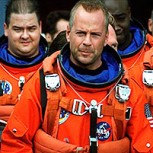 Bruce Willis despierta la nostalgia de “Armageddon” con divertido traje: Listo para salvar el mundo