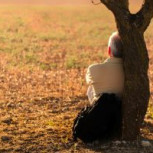 Cómo afrontar la soledad en la madurez: 10 consejos clave
