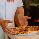 Pizzería chilena es elegida entre las 50 mejores del mundo
