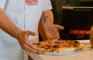 Pizzería chilena es elegida entre las 50 mejores del mundo