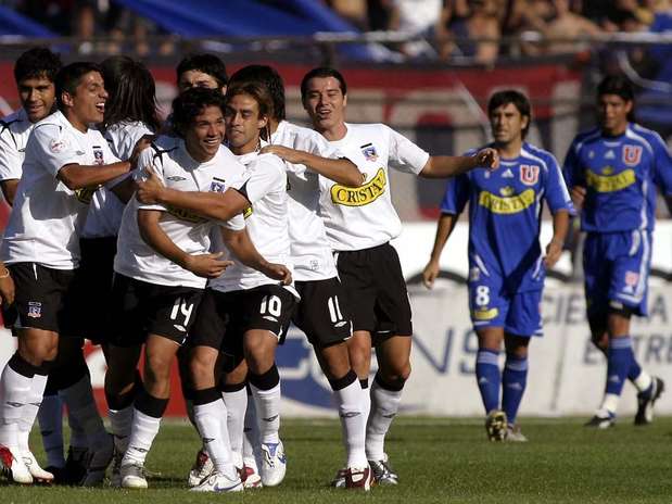 Colo colo 2006, con Valdivia y Fernández como puntales.