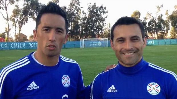 Villar y Barrios, los representantes albos en la selección de Paraguay.