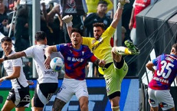 Fernando De Paul: El blanco de todas las críticas de los hinchas de Colo Colo