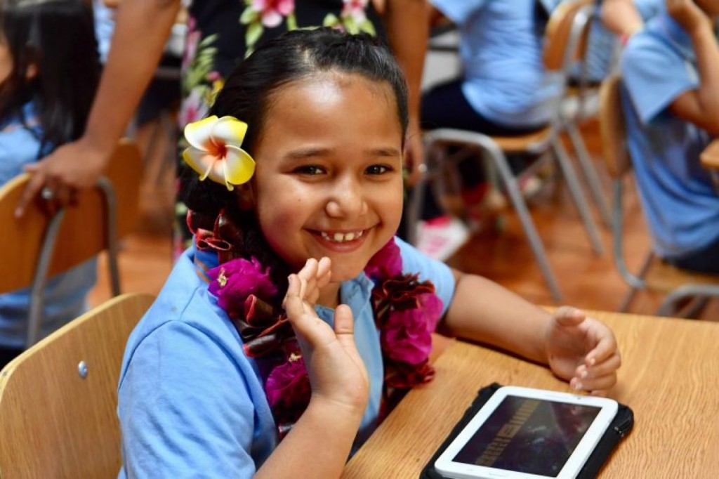 niña rapa nui