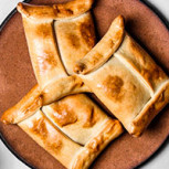 Las mejores empanadas de pino de Santiago: ¿Cuál es su valor y dónde comprarlas?