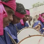 Con banda músical delatan en India a empresas que no pagan impuestos