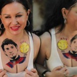 Actriz de Bollywood se tatúa imagen gigante de Lionel Messi en el pecho