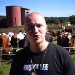 El hombre que habla con las vacas: Increíble efecto sobre estos animales