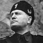 La historia secreta acerca del mensaje que Mussolini escondió en un obelisco en Roma
