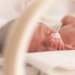 Bebé nació con un gemelo en su interior y tuvo que realizarse una cesárea