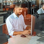 Empresa experimenta con 4 días de trabajo en vez de 5 a la semana y los resultados son sorprendentes