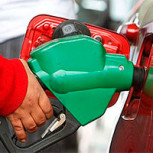 Anuncian notoria alza en los precios de las bencinas a partir de este jueves