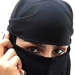 Posible repatriación de tres mujeres españolas de ISIS desata un intenso debate