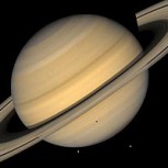 Científicos expectantes: Famosa Luna de Saturno posee ingrediente del plástico