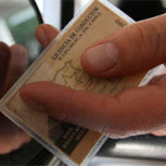 Municipalidades colapsadas por renovación de la licencia de conducir: Cifras y posibles soluciones al problema