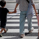 Población chilena a la baja: Desafíos para la continuidad, factores que inciden y las cifras del problema