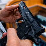 Radiografía del uso de armas en Chile: Cómo se regula, las leyes y la fiscalización