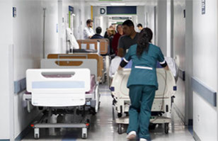 Listas de espera: Radiograf&iacute;a al complejo escenario que presiona al sistema p&uacute;blico de salud