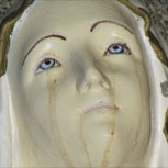 Conmoción por Virgen que “llora sangre” en San Antonio
