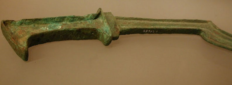 Arma egipcia encontrada en el fondo del Mar Rojo, al lado de los restos de un carro perteneciente a un noble egipcio.