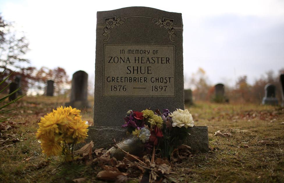 La lápida de Elva Zona Heaster, la joven asesinada por su marido en 1897. 