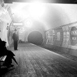 Las aterradoras historias de fantasmas que se cuentan en torno al tren subterráneo de Londres