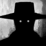 Foto que muestra al supuesto fantasma del “hombre del sombrero” asombró a Internet