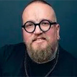 Riaan Swiegelaar: El satanista que se convirtió al cristianismo tras supuestamente ver a Jesús