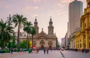 Las manifestaciones paranormales que habr&iacute;an en la Plaza de Armas de Santiago