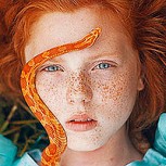 Animales salvajes y peligrosos con personas: Fotógrafa rusa se luce con sesión
