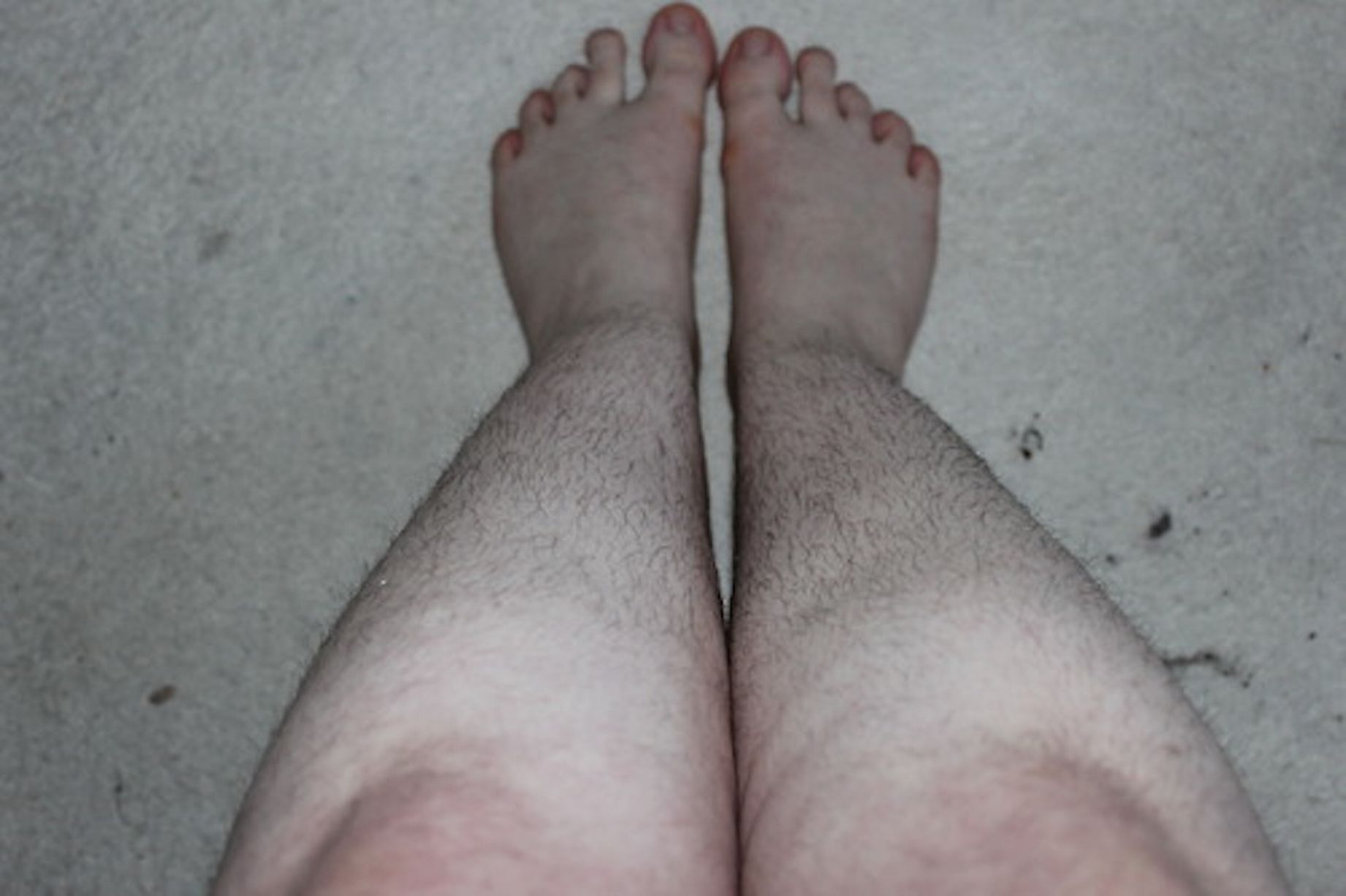 К чему снятся волосатые ноги у себя. Волосатые женские ножки.