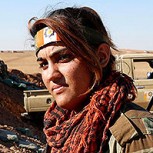 Peligroso grupo de mujeres combate al Estado Islámico:  Fotos de guerrilleras que resisten sin temor