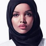Halim Aden: La joven modelo que conquista el mundo imponiendo el tradicional hiyab