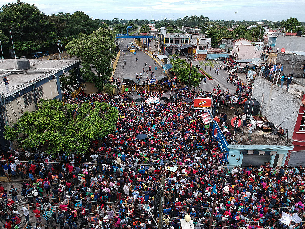 Fotos: Dramáticas imágenes de la caravana hondureña que 