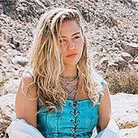 Miley Cyrus revive viejos fantasmas con sus últimas fotos para su nuevo trabajo musical